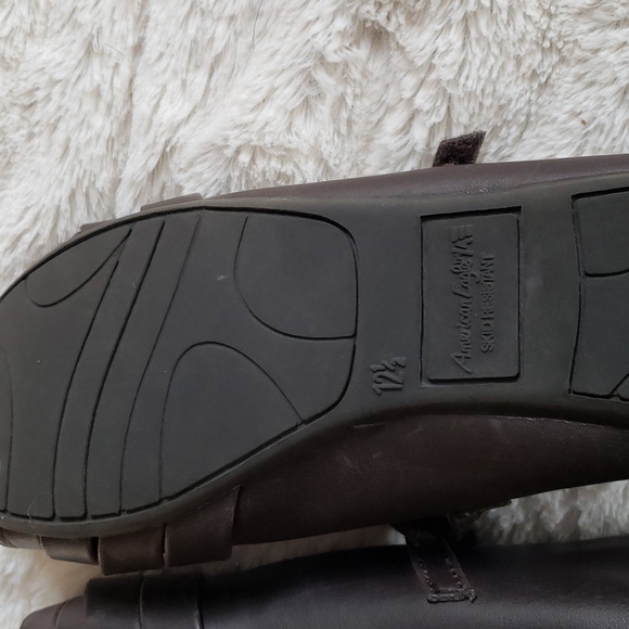 AE Slip-on Shoe - Picture 4 of 4